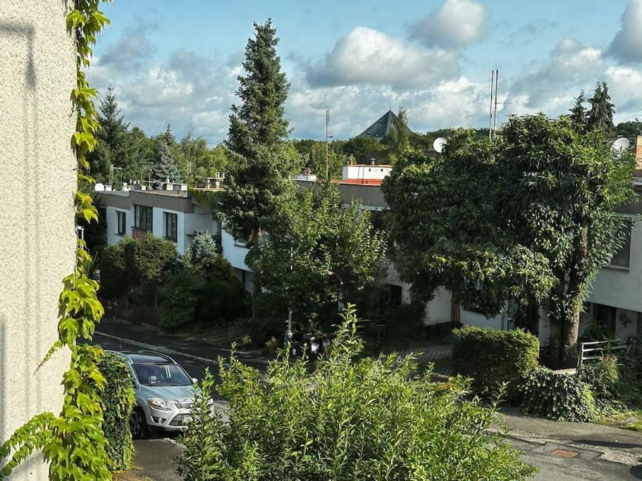 Byt V Rezidencni Ctvrti Prahy 6 Praga Esterno foto